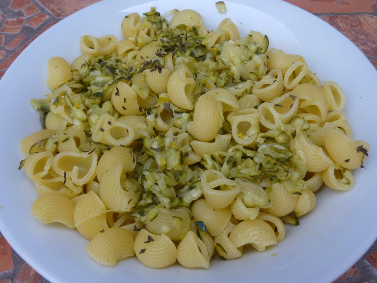 Pasta light zucchine e limone senza glutine Pasta light zucchine e limone senza glutine