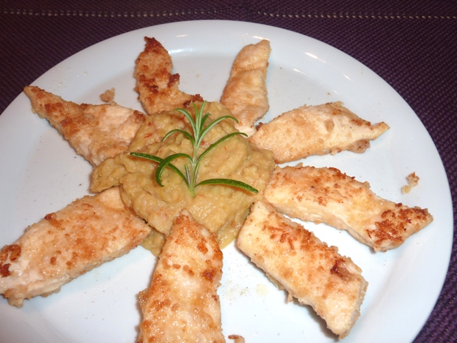 Pollo croccante senza glutine con crema di ceci e zafferano Pollo croccante senza glutine con crema di ceci e zafferano